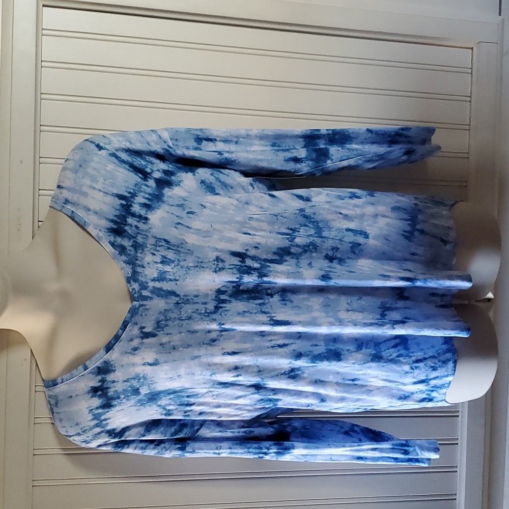 INC International Concepts Blue & White Stretchy Tunic/Top - Size Medium (M) NWT